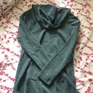 Women Green Sweater Size XS W/Hood Super Cute